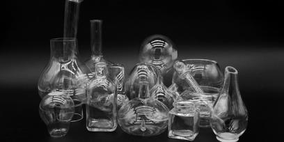 Envases de vidrio. Imagen en Pixabay