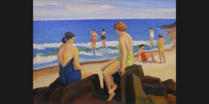 Óleo sobre cartón del cuadro "bañistas" de la artista Petrona Viera donde hay dos mujeres en primer plano, en la playa, manteniendo una conversación sentadas sobre unas piedras y de fondo otras mujeres bañándose en el mar.
