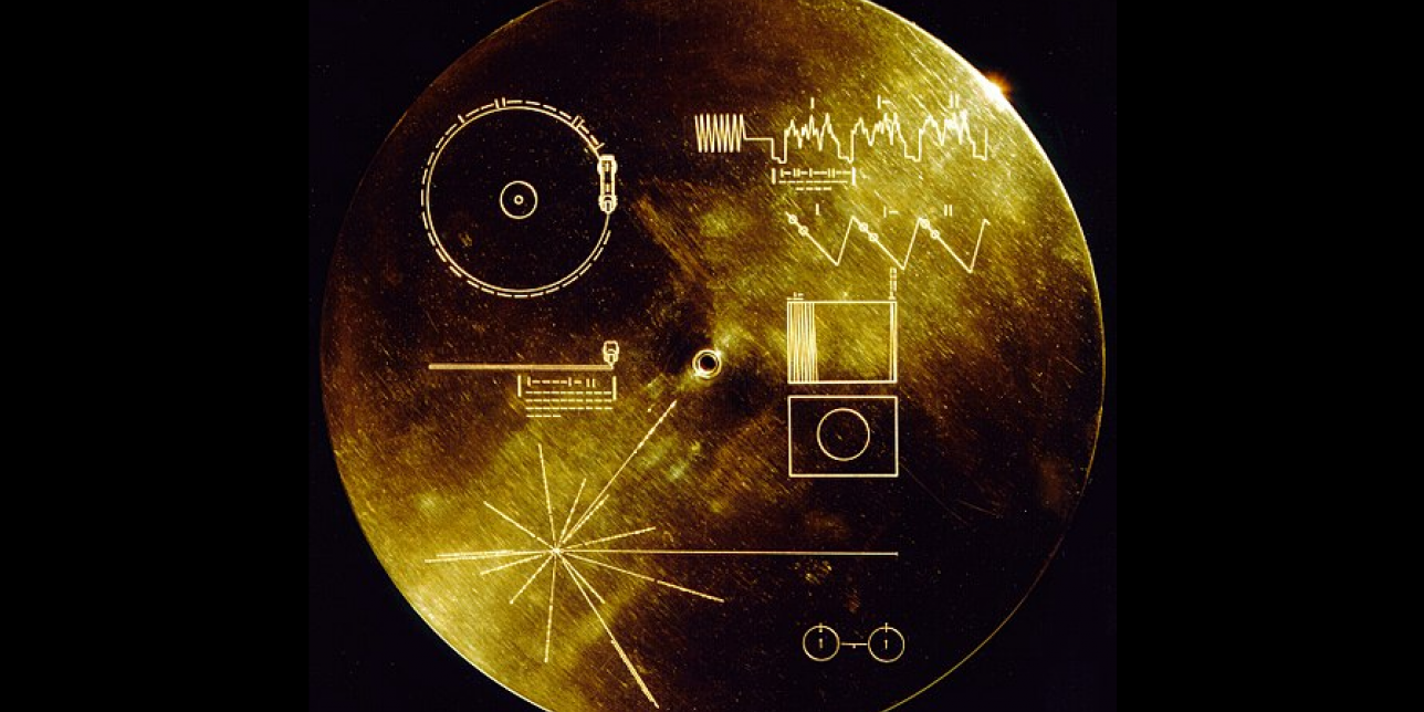 Disco de oro de las sondas espaciales Voyager 1 y 2