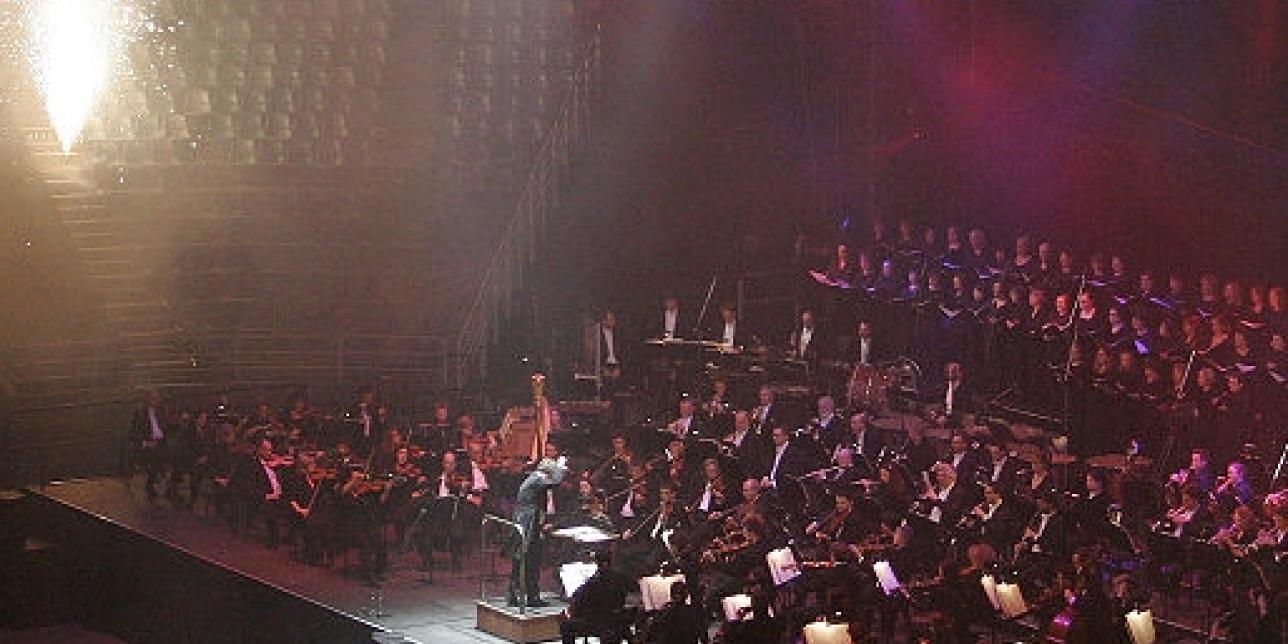 Orquesta de Melbourne interpretando la "Obertura 1812" de Chaikovski