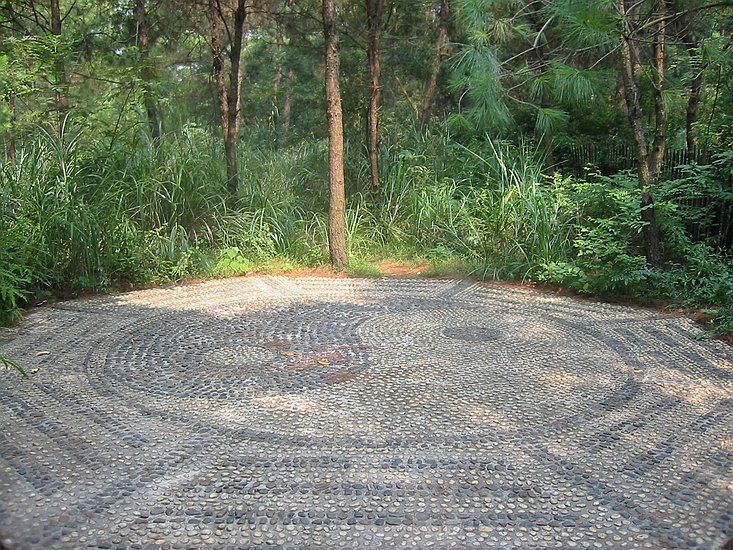 Yin-yang-and-bagua-near-nanning Yin-yang-and-bagua-near-nanning