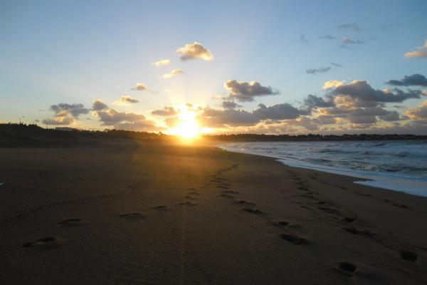 Atardecer en una playa uruguaya.