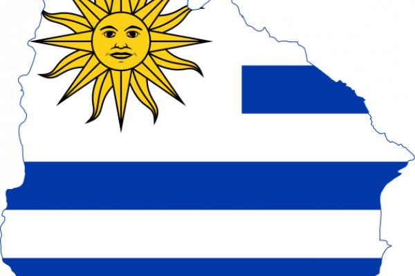 Mapa del Uruguay con la bandera nacional