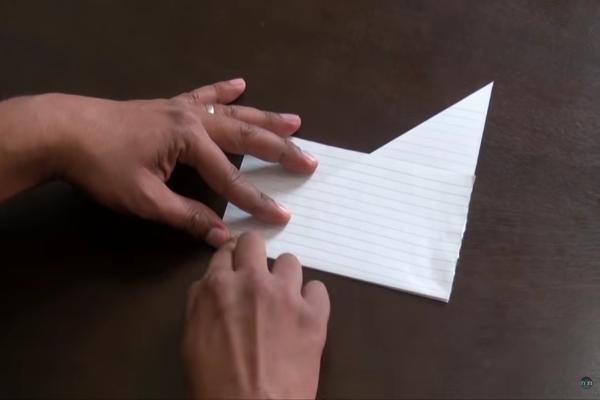 Fotograma del armado del transportador de papel