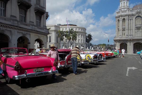 Bienal de Diseño en Cuba