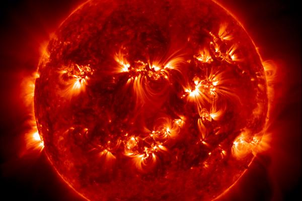 Actividad solar fotografiada por la SDO - Mayo 2015