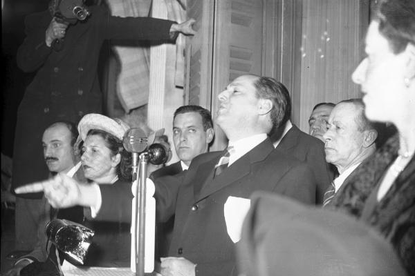 Fotografía del homenaje realizado al presidente Luis Batlle Berres en el año 1948.