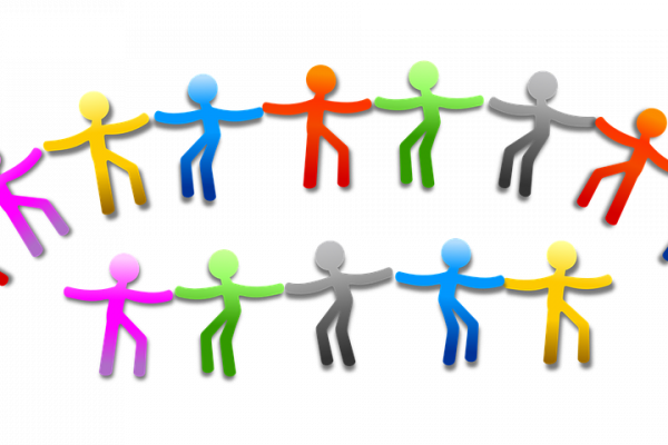 Imagen que muestra diversas siluetas tomadas de la mano, representando el trabajo en equipo