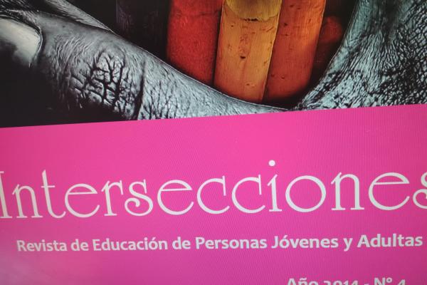 Tapa de Revista Intersecciones nº4, año 2014