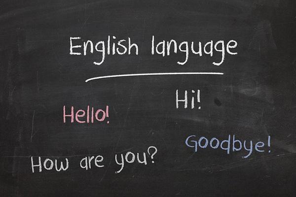 pizarrón con palabras escritas en inglés