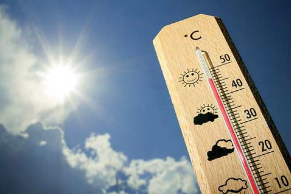 Termómetro indicando temperatura alta