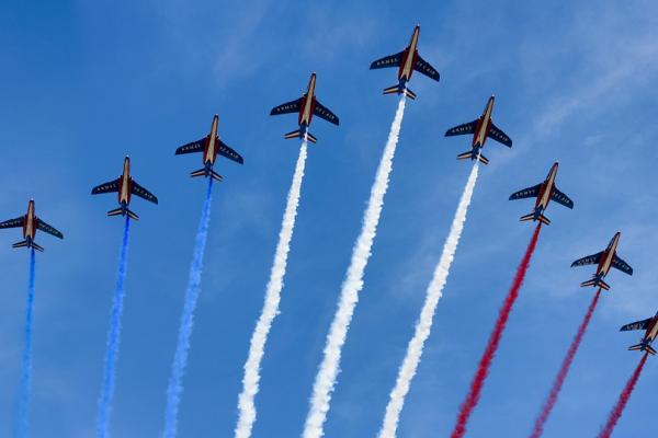 Aviones a chorro. Imagen libre de derechos de autor. Origen: Pixabay.