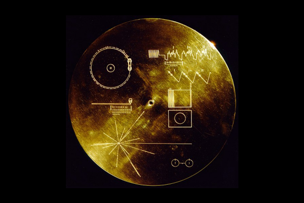 Disco de oro de las sondas espaciales Voyager 1 y 2