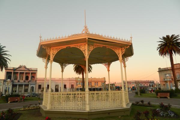 Glorieta Constitución Fray Bentos