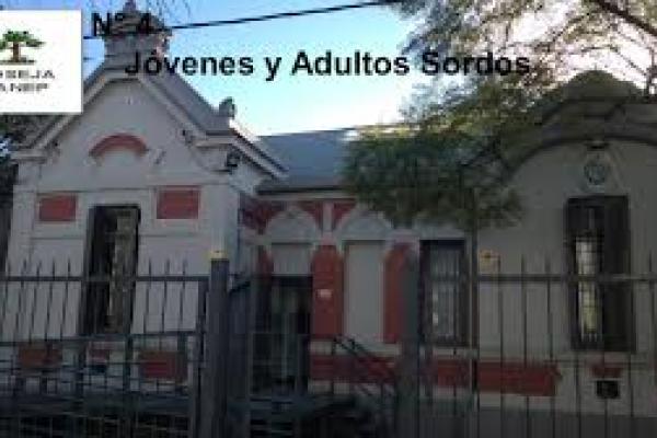 Fachada del Centro N° 4