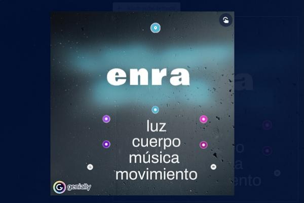 Imagen de un muro oscuro y letras claras que dicen Enra, luz, cuerpo, música y movimiento.