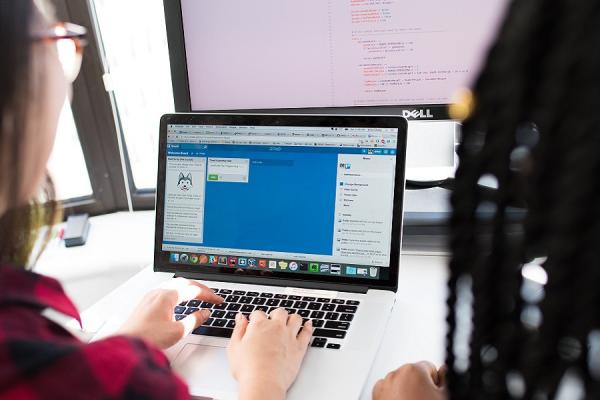 niños programando