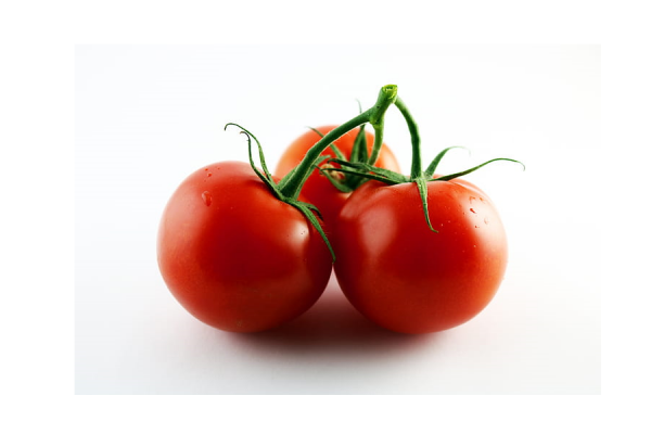Tres tomates