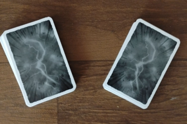 2 MAZOS DE CARTAS