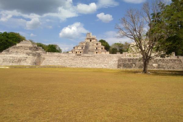 Los Mayas: otra forma de ver el Universo