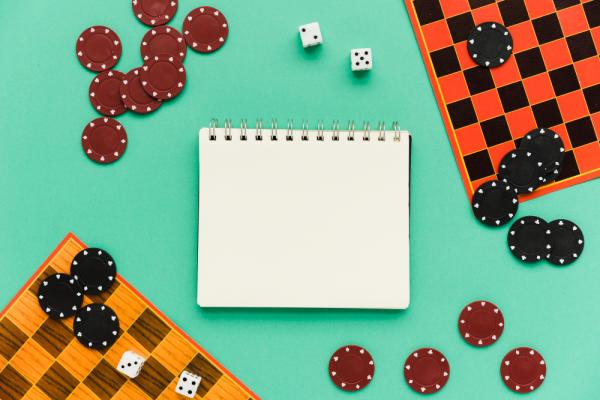 Un juego de mesa con movimiento