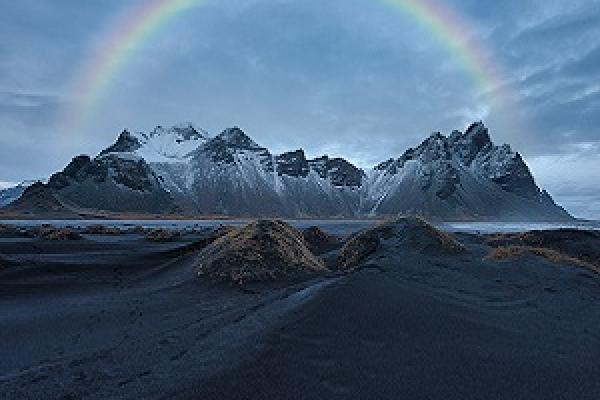 Duendecito Travieso y el arcoiris