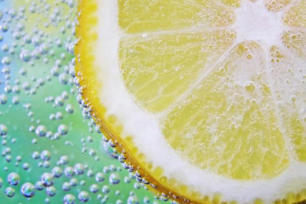 Limonada mágica que cambia de color