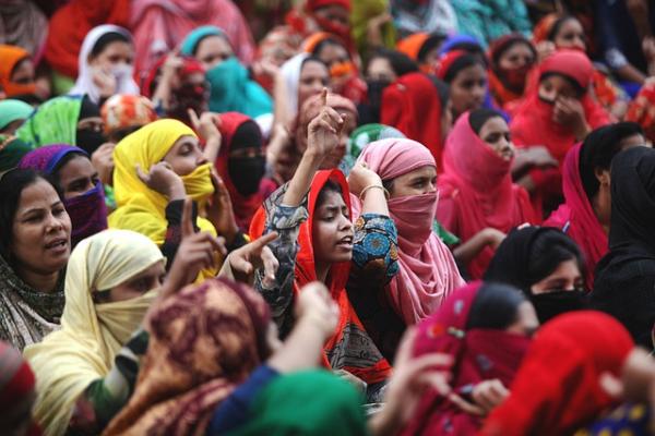 Las mujeres y los Derechos Humanos