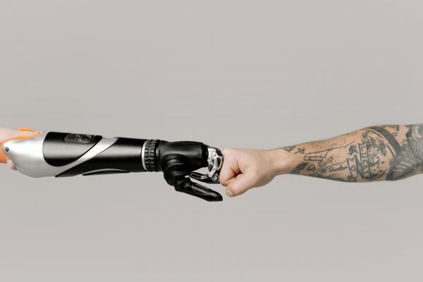 Digital Citizenship and Artificial Intelligence