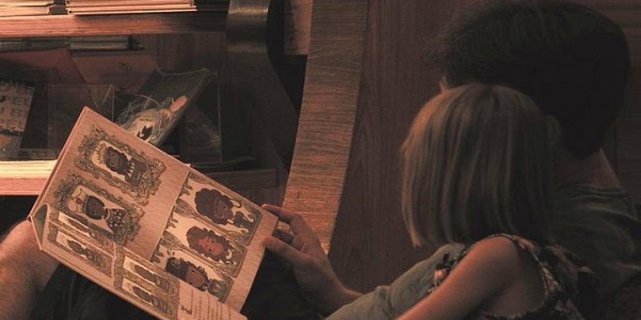 post familia leyendo