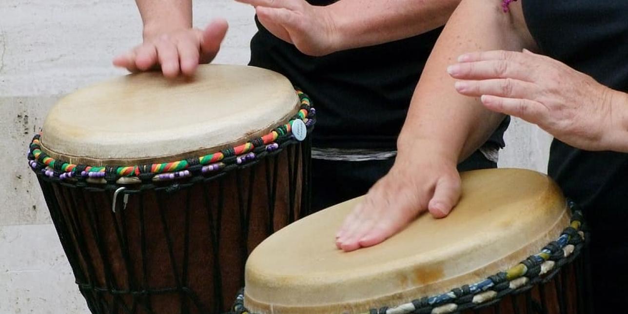 Instrumentos musicales: los membranófonos