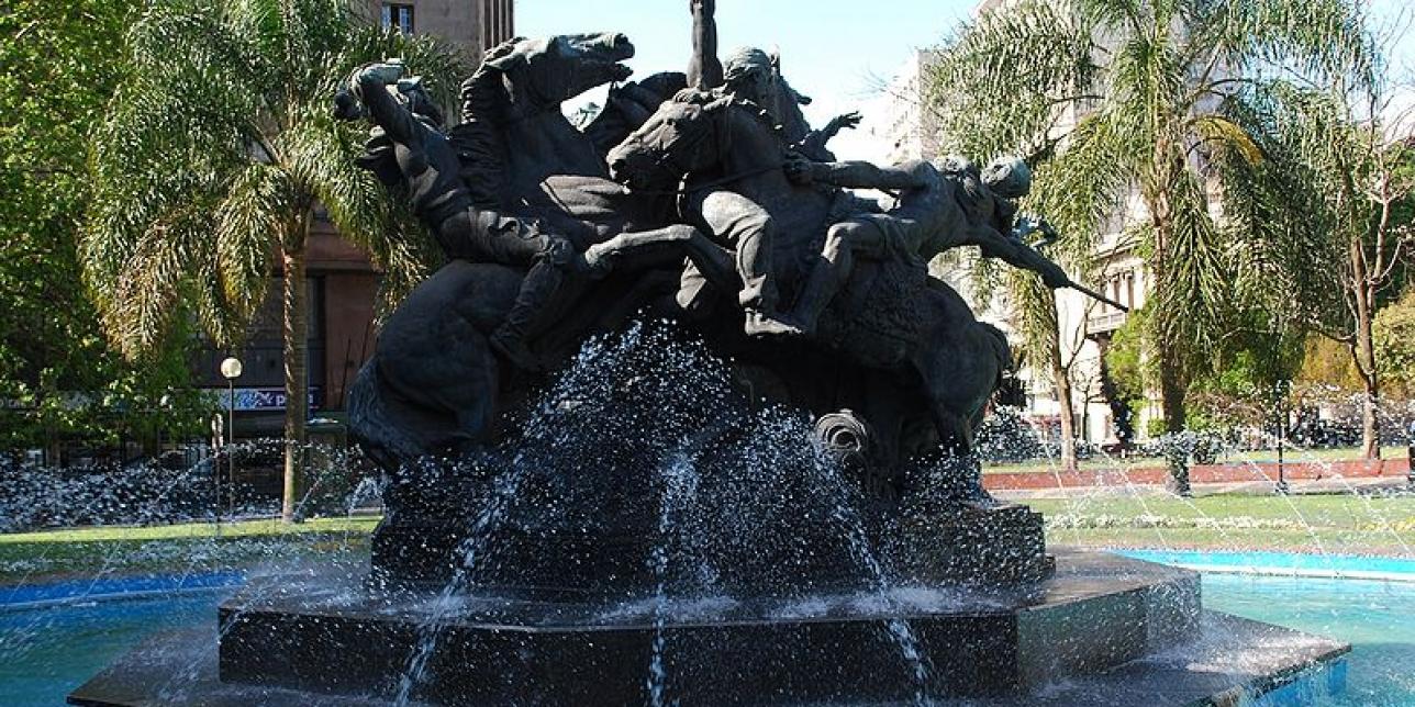 El caballo en la estatuaria de José Belloni