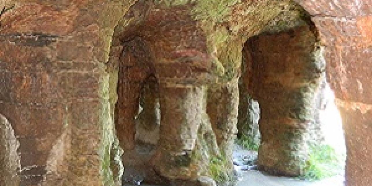 El agua como agente erosivo en las Grutas del Palacio