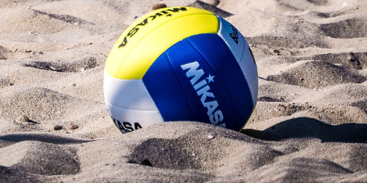 Voleibol Playa: cuerpo, movimiento y estrategia